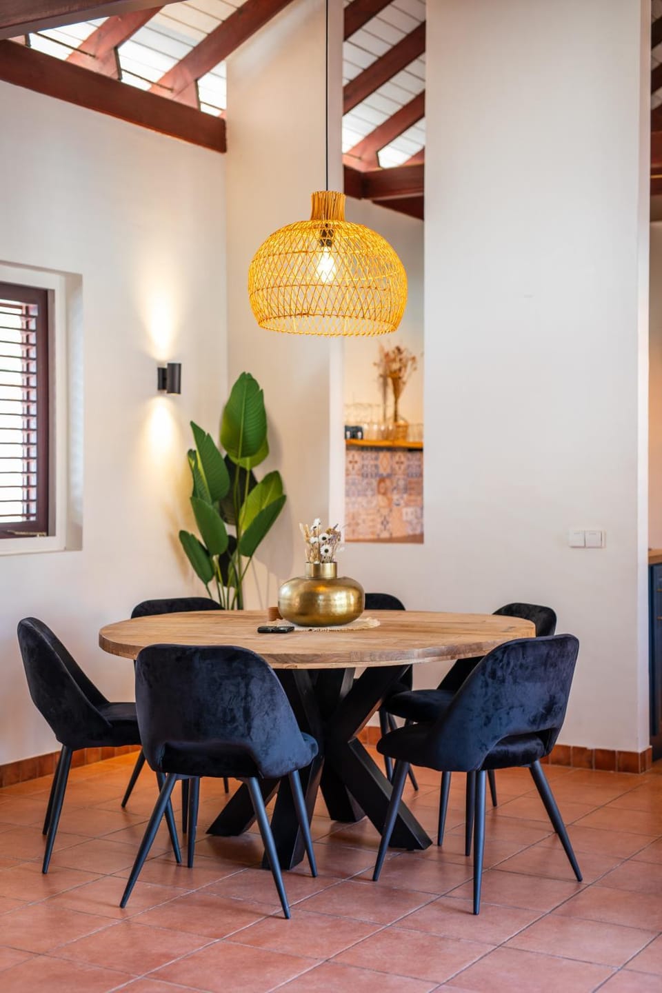 Seating area, Dining area