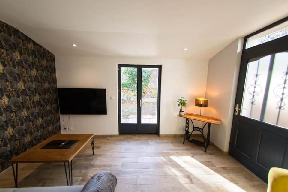 La petite longère La mercerie House in Bourges