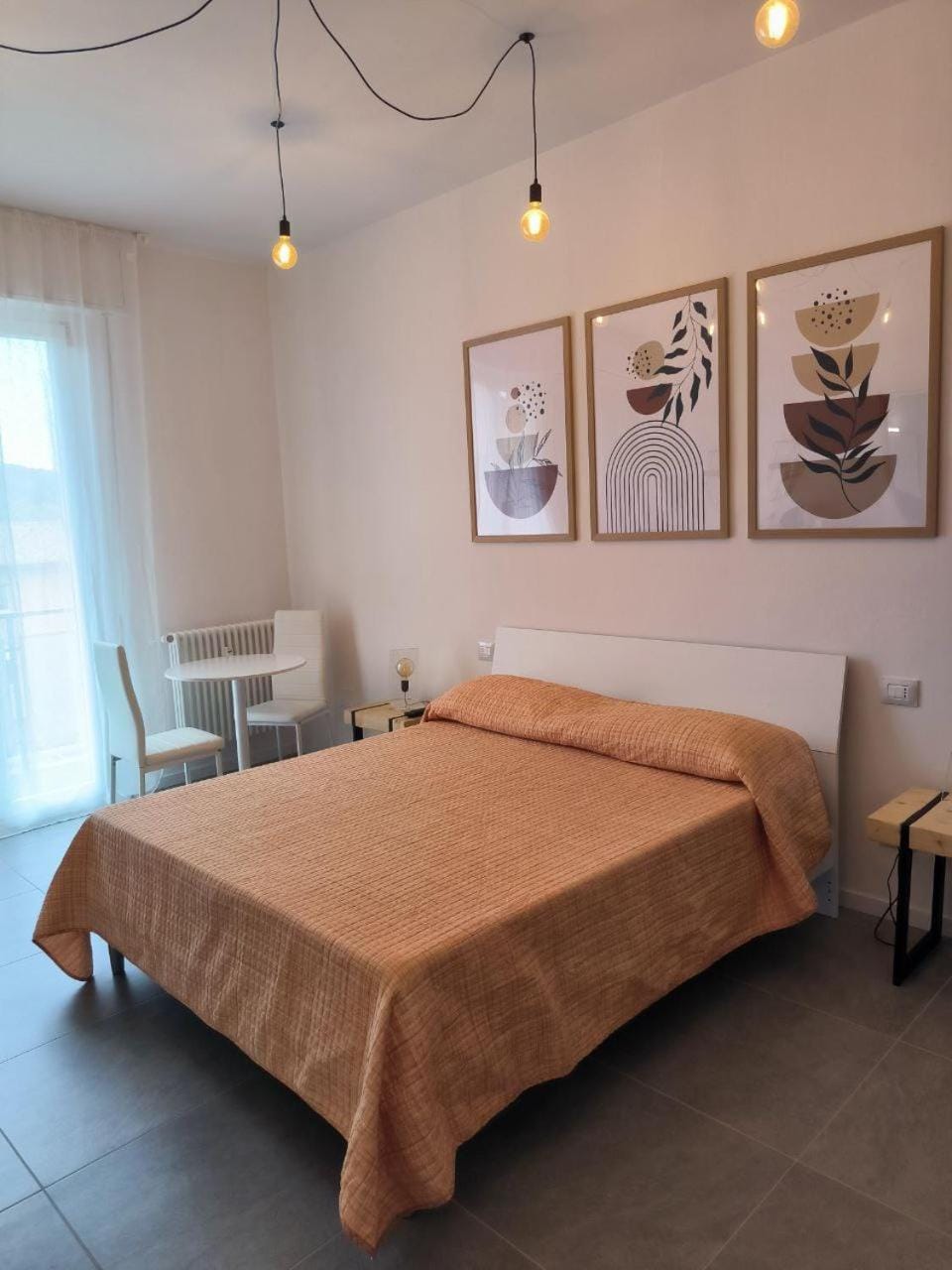 Room 48 Bologna Bed and Breakfast in Bologna