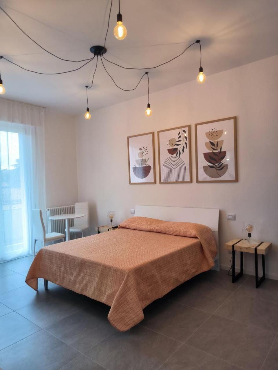 Room 48 Bologna Bed and Breakfast in Bologna