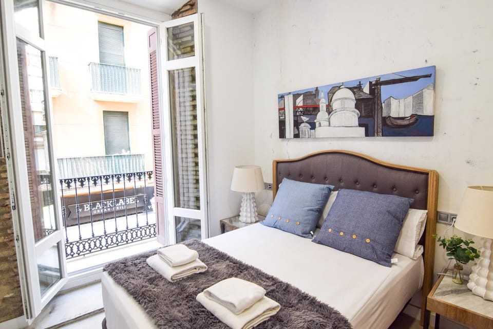 View (from property/room), Balcony/Terrace, Bedroom