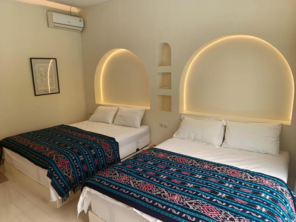 Bedroom, air conditioner