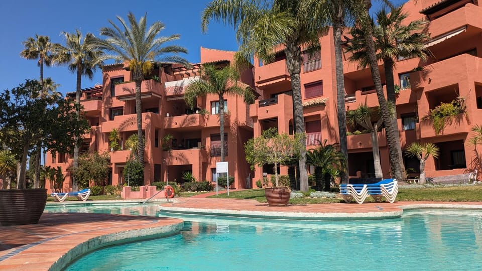 Property building, Swimming pool