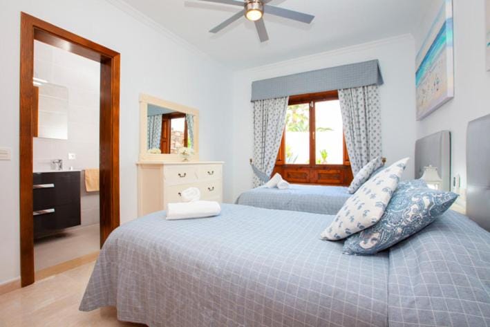 Adult only Villa Montana by Lanzarote Leisure Villas Villa in Puerto del Carmen
