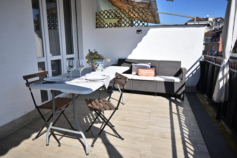 Day, Balcony/Terrace, Dining area