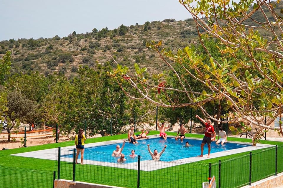Swimming pool