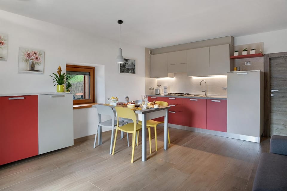 Property building, Kitchen or kitchenette, Living room