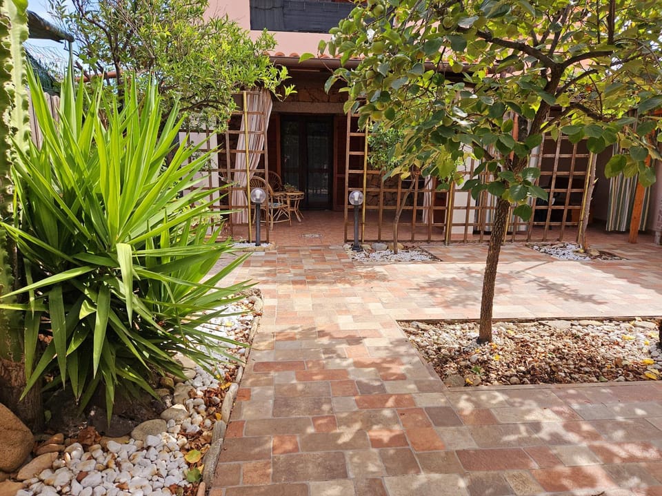 Inner courtyard view