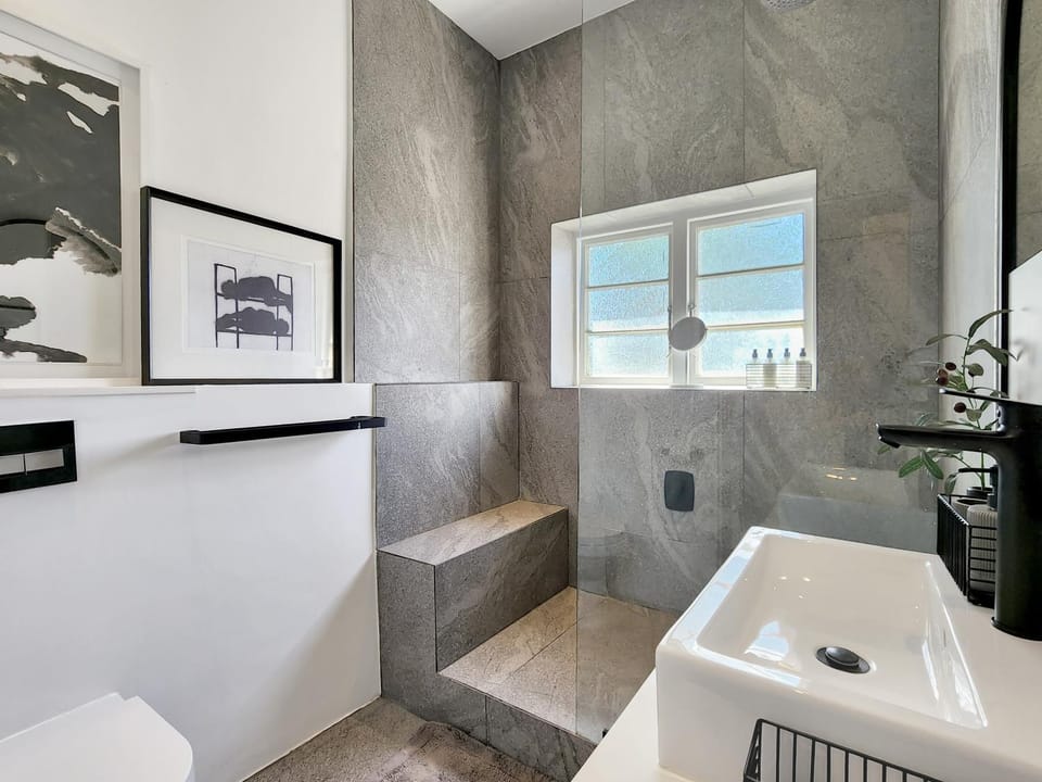 Greenpoint Blissful Escape Apartment in Cape Town