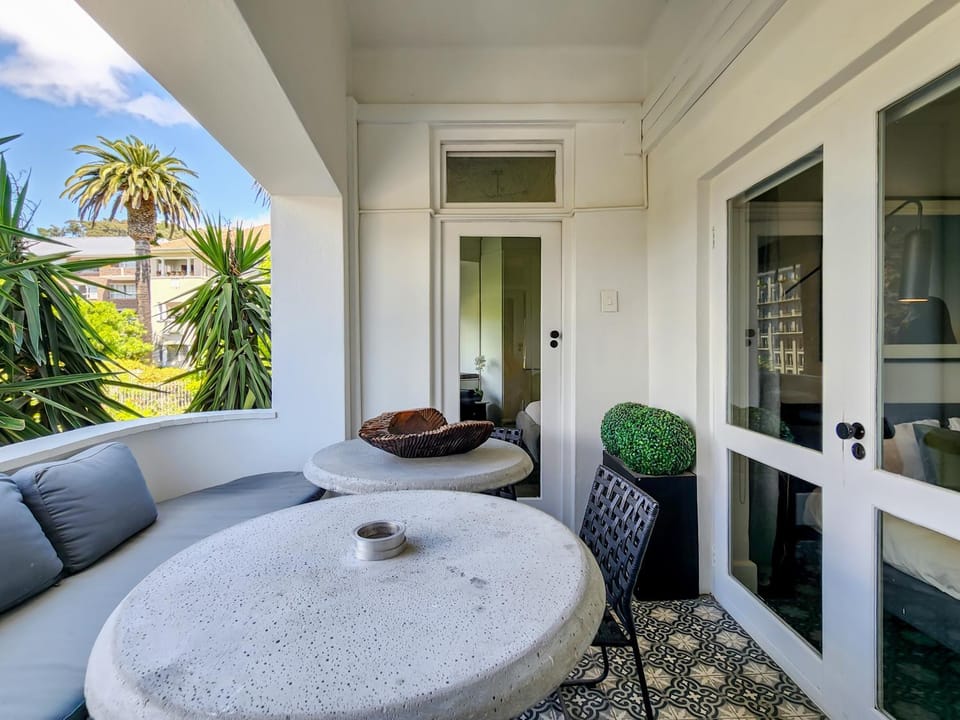 Greenpoint Blissful Escape Apartment in Cape Town