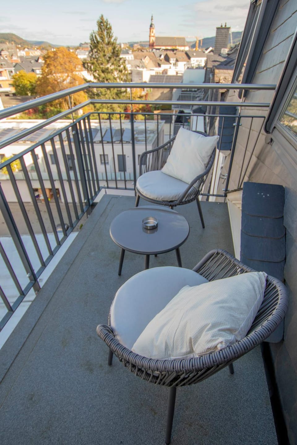 View (from property/room), Balcony/Terrace, Seating area