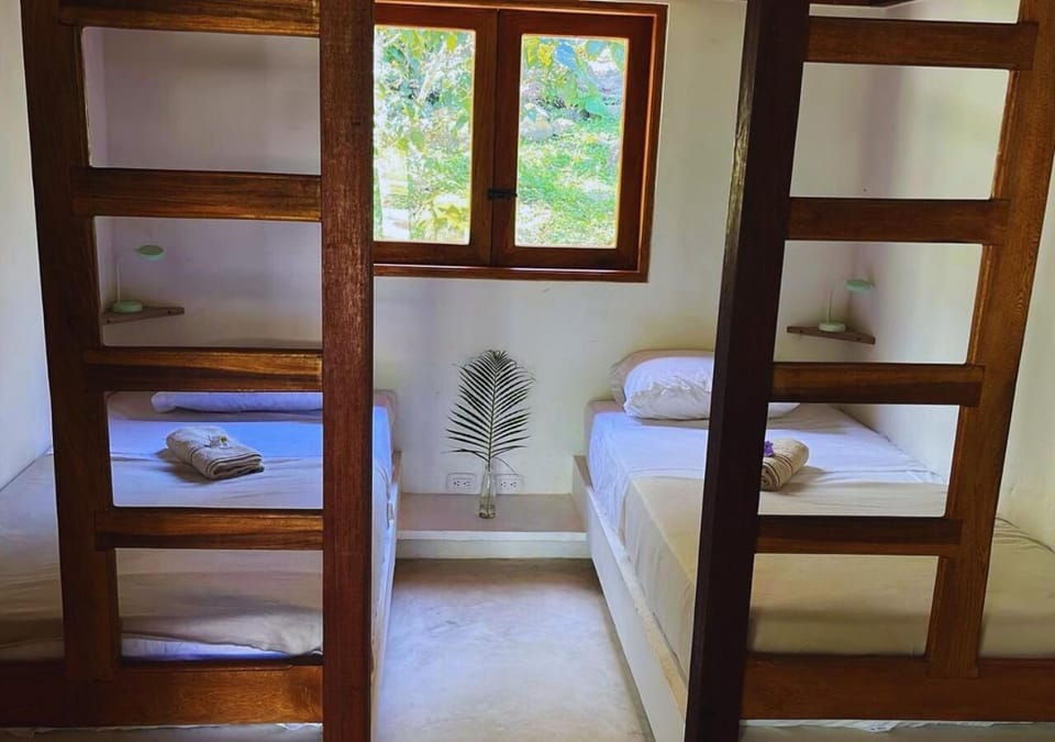 Bed, bunk bed