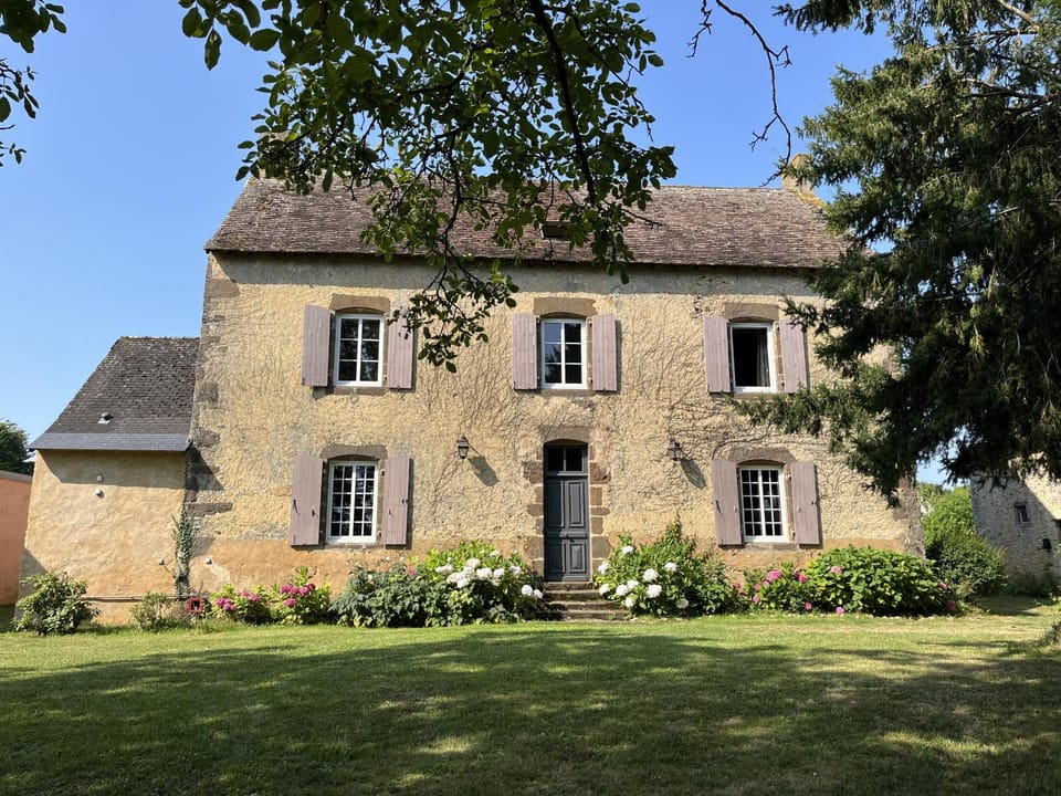 Property building, Facade/entrance, Garden view