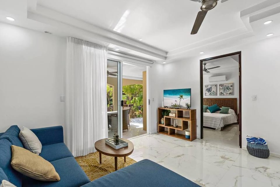 Gav10 Modern Pool Side Condo in Quiet Area of Tam Apartment in Tamarindo