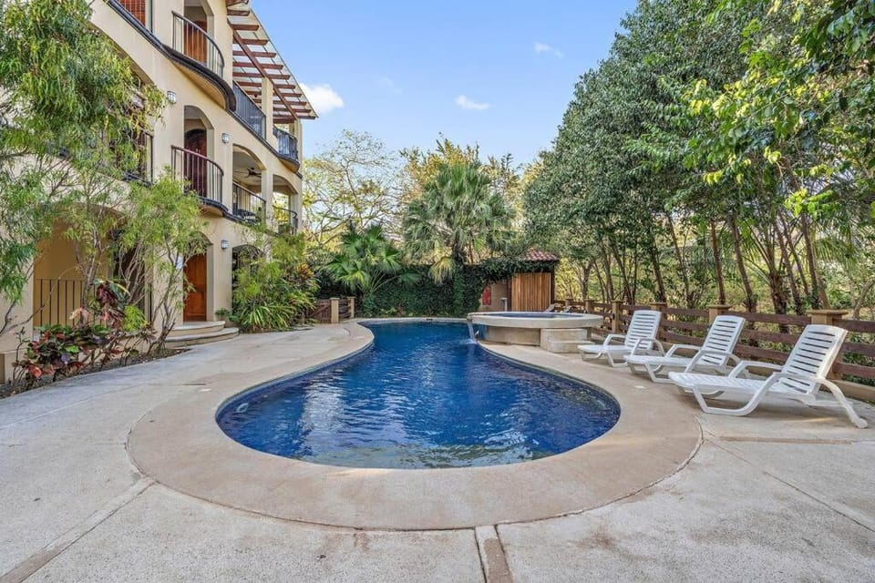 Gav10 Modern Pool Side Condo in Quiet Area of Tam Apartment in Tamarindo