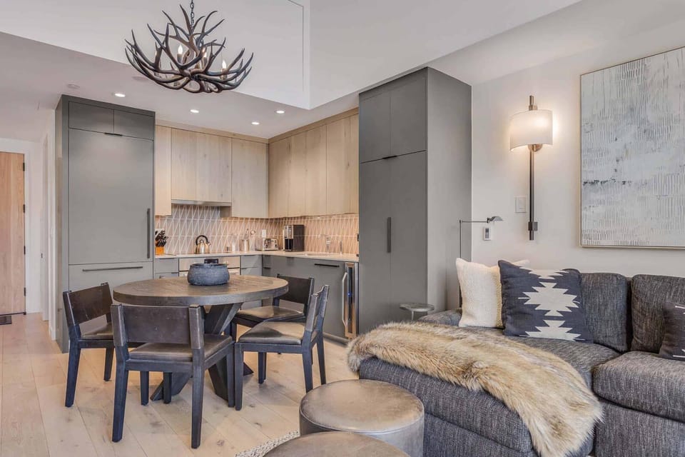 Electric Pass Lodge 607 by Snowmass Mountain Lodging Apartment in Snowmass Village