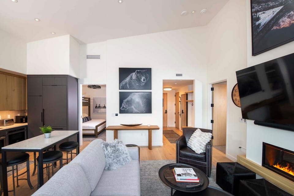 Electric Pass Lodge 605 by Snowmass Mountain Lodging Apartment in Snowmass Village