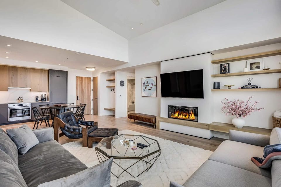 Electric Pass Lodge 604 by Snowmass Mountain Lodging Apartment in Snowmass Village