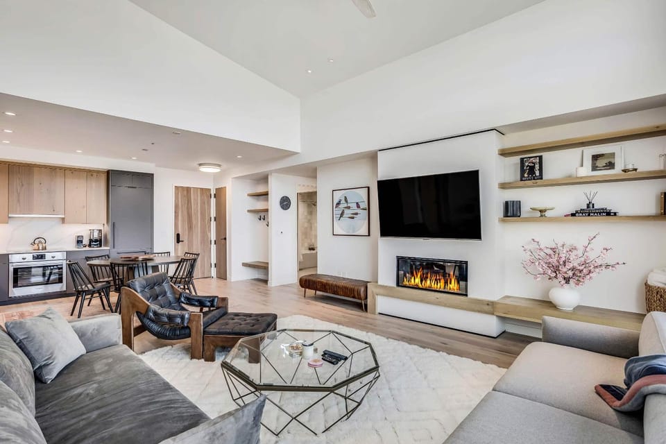 Electric Pass Lodge 604 by Snowmass Mountain Lodging Apartment in Snowmass Village