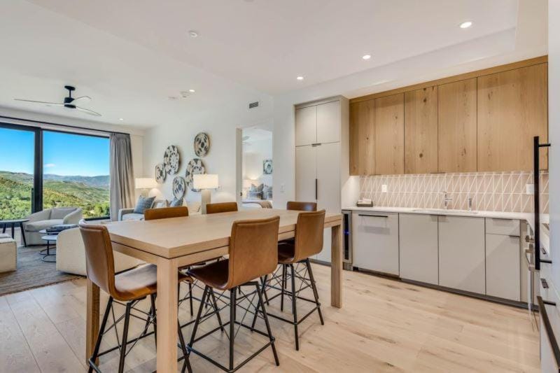 Electric Pass Lodge 504 by Snowmass Mountain Lodging Apartment in Snowmass Village