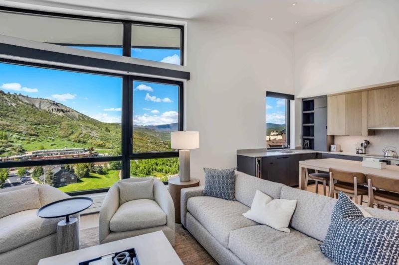 Electric Pass Lodge 502 by Snowmass Mountain Lodging Apartment in Snowmass Village
