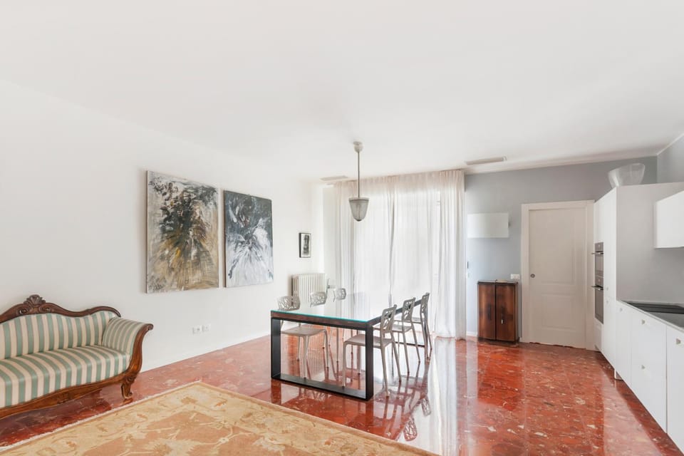 Centro storico grande casa moderna Apartment in Verona