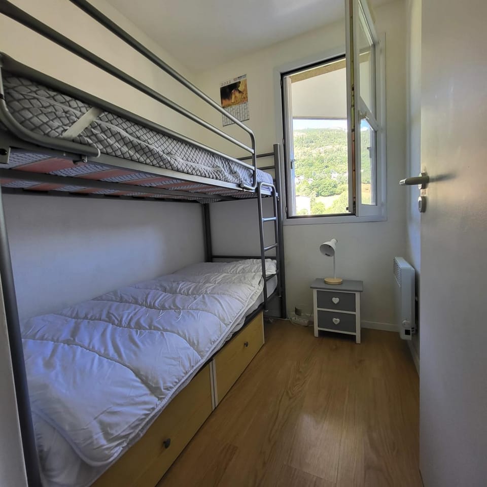 Comfortable 30m balcony and mountain view Apartment in Briançon
