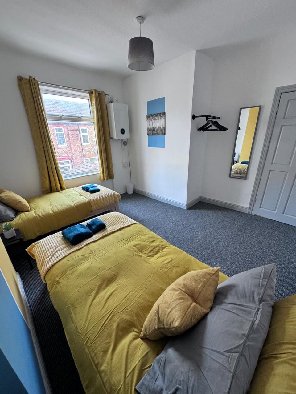 Bed, Photo of the whole room, Bedroom, towels