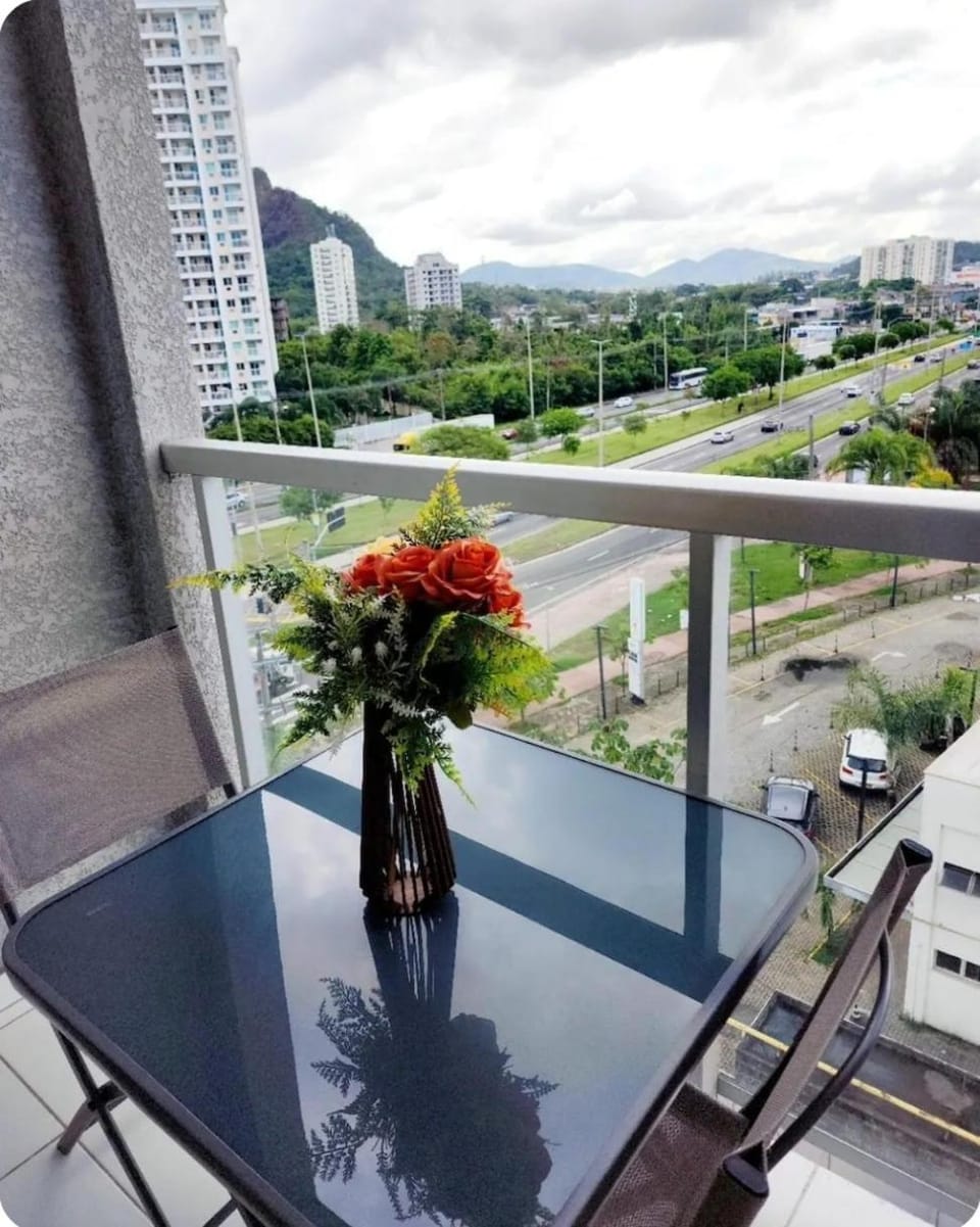 Apto completo com garagem Apartment in Rio de Janeiro