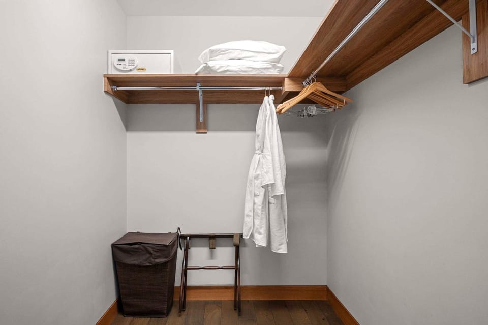 One Snowmass Residence Club 403 by Snowmass Mountain Lodging Apartment in Snowmass Village