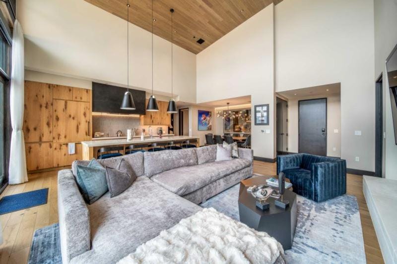 One Snowmass East 703 by Snowmass Mountain Lodging Apartment in Snowmass Village