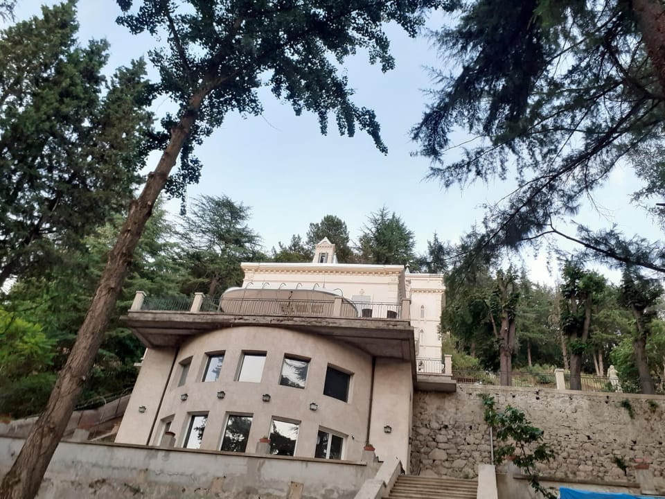 Loft La Rotonde à La Terrasse local vélos piscine pour 2 à 3 personnes House in Provence-Alpes-Côte d'Azur
