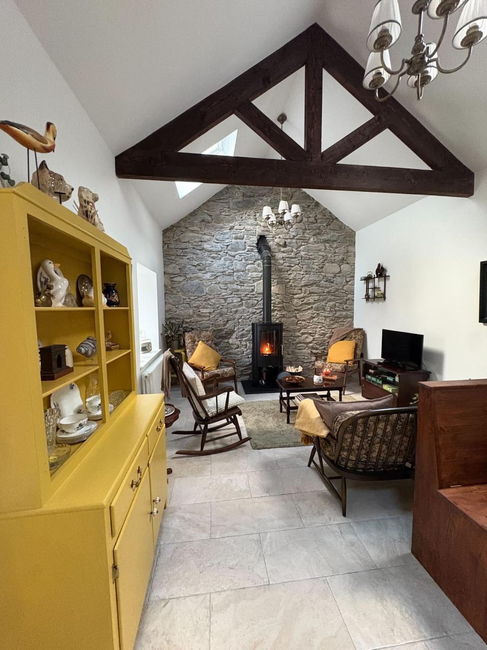 Living room, Seating area, fireplace