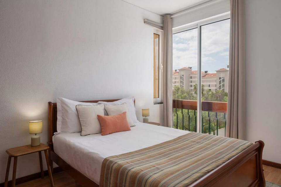 Bed, View (from property/room), Photo of the whole room, Bedroom