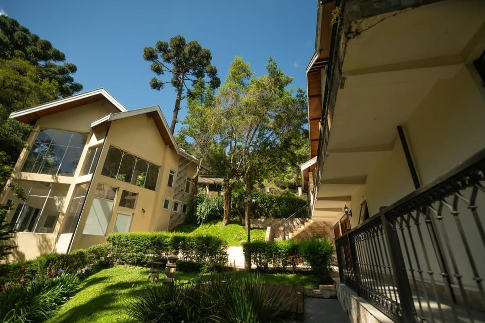 Property building, Spring, Day, Garden, Garden view