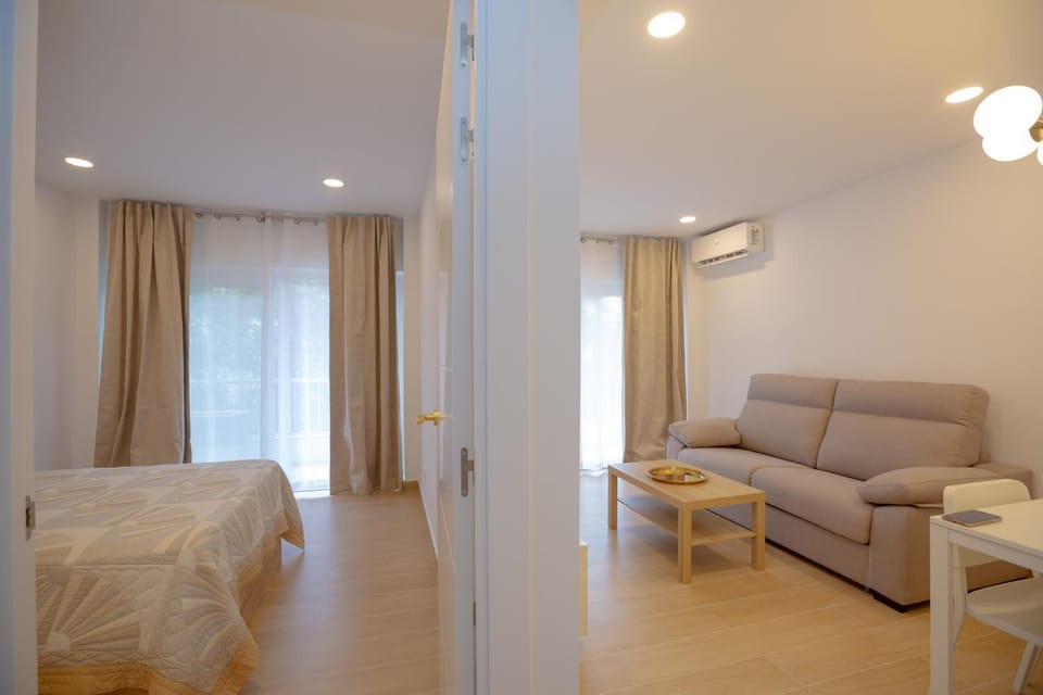 Apolo Beachside Apartment - Marbella Center Apartment in Marbella