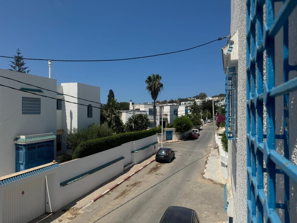 Day, Neighbourhood, Street view, Location, Parking