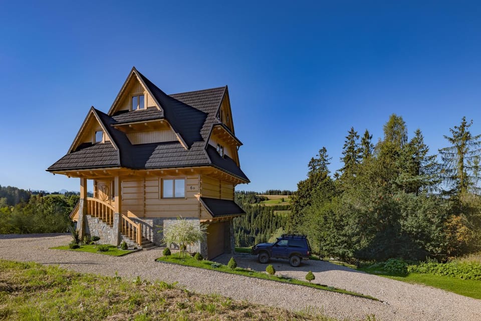 Property building, Spring, Day, Natural landscape, Garden view, Parking