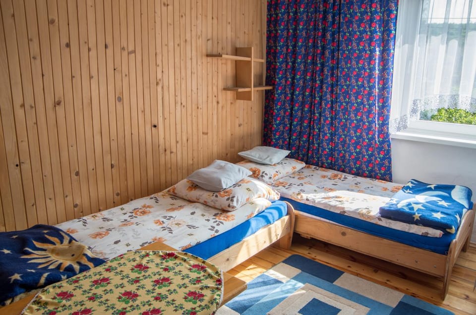 Bedroom, Parking