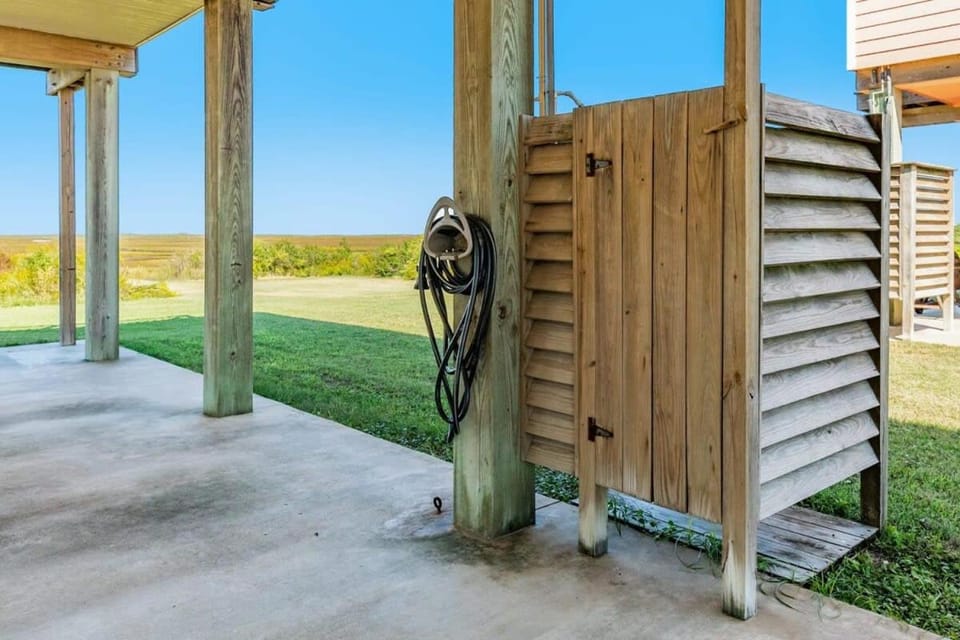 Ocean Pearl - Ultimate Beach & Boat Watch Escape! House in Surfside Beach