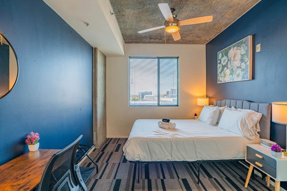 Unique 1BD -Central Downtown - Gym, Pool, Parking Apartment in Phoenix