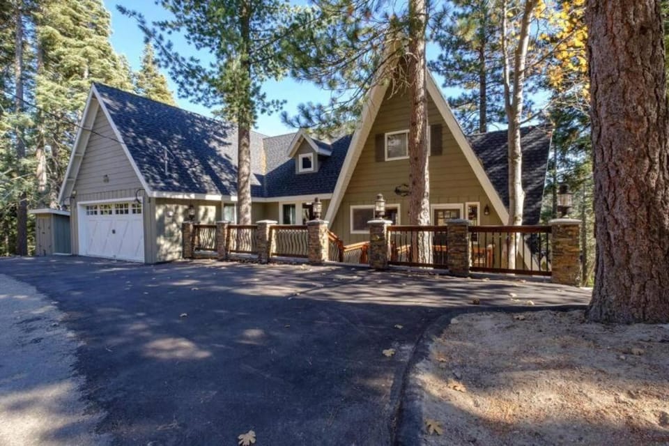The Muddy Moose- Spacious Family Getaway House in Southern California