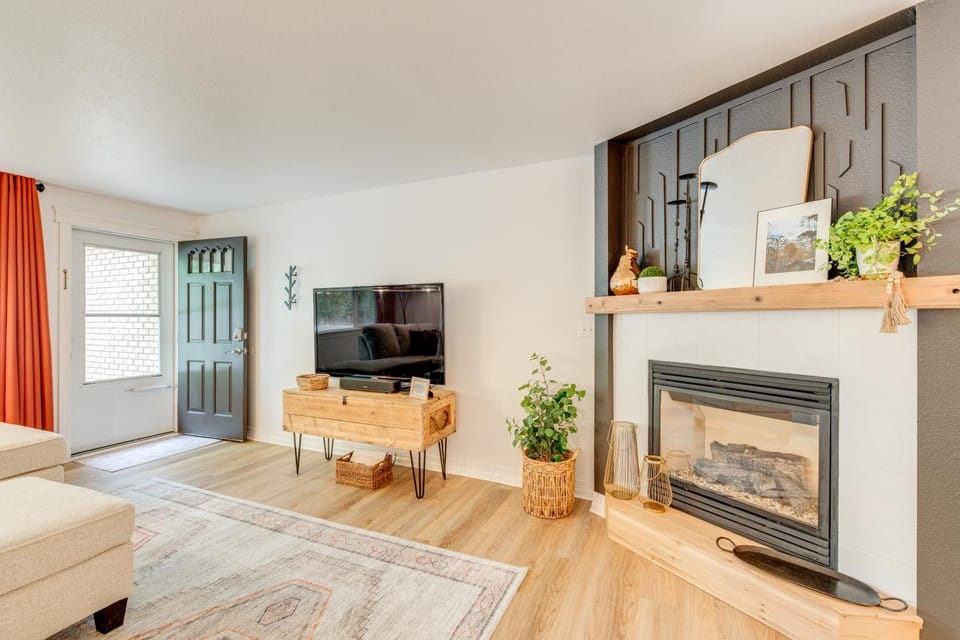 Loveland Retreat Near Dtwn w/ Outdoor Dining! House in Loveland