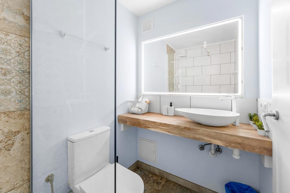 Toilet, Bathroom
