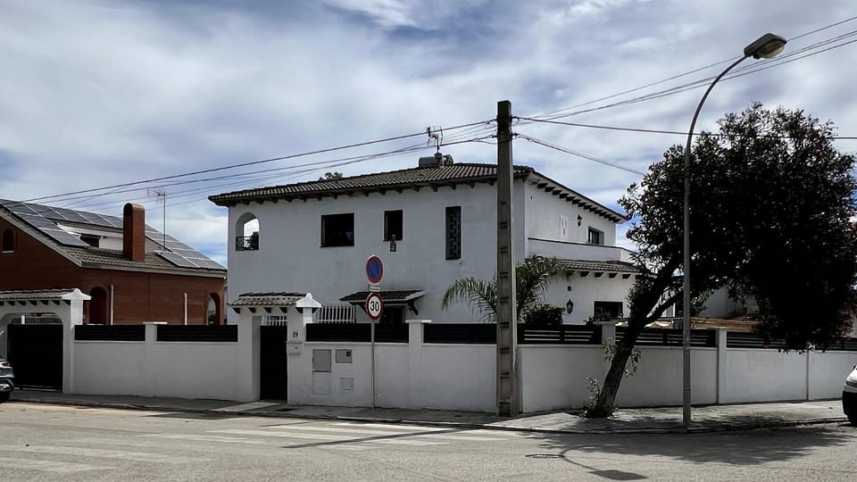 Villa Mirador del Mar hostel Bed and Breakfast in Baix Penedès