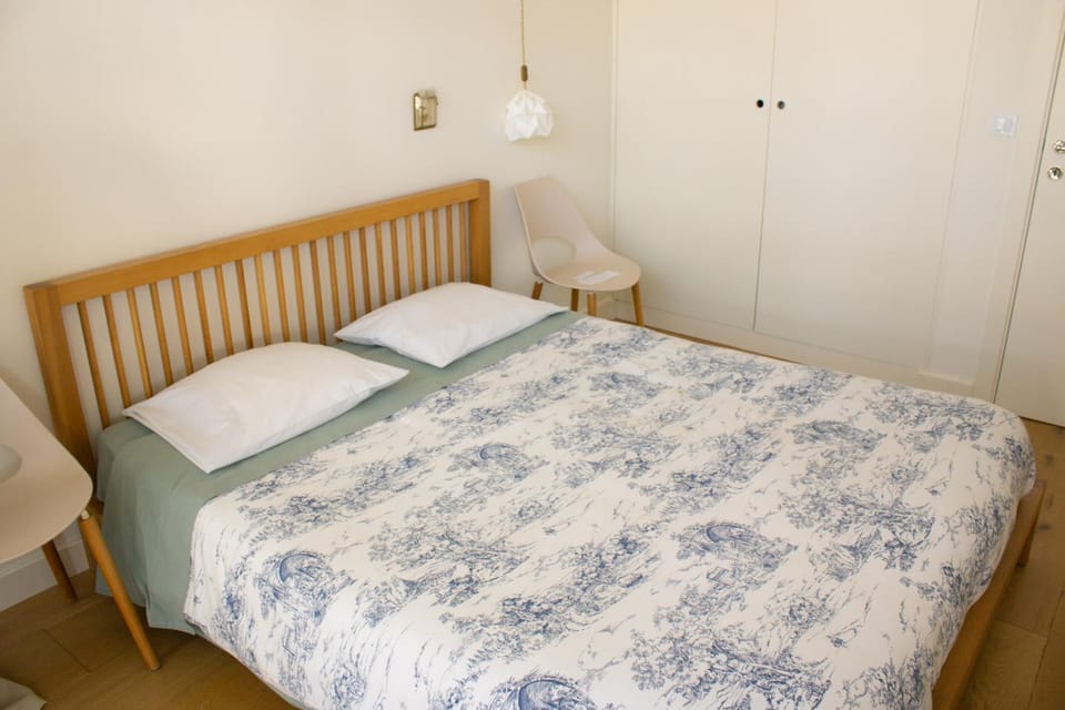 Votre chambre avec salle de bain privée et balcon végétal à Lisbonne Amoreiras - Your Room with private bathroom and balcony in Lisbon Amoreiras Bed and Breakfast in Lisbon