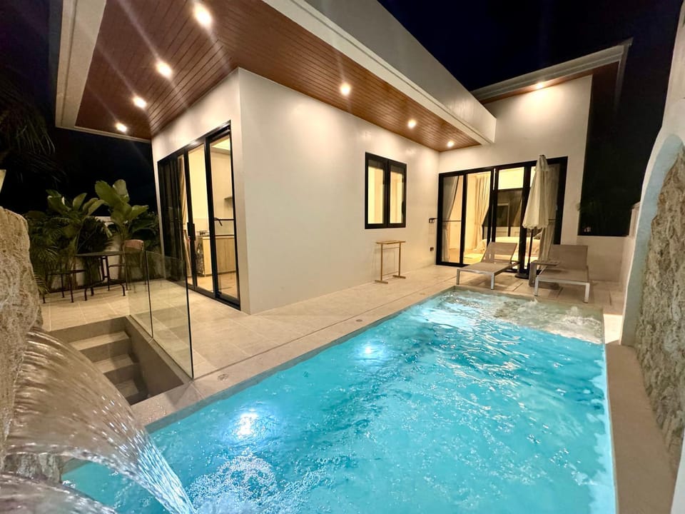 Night, Natural landscape, Pool view, Swimming pool