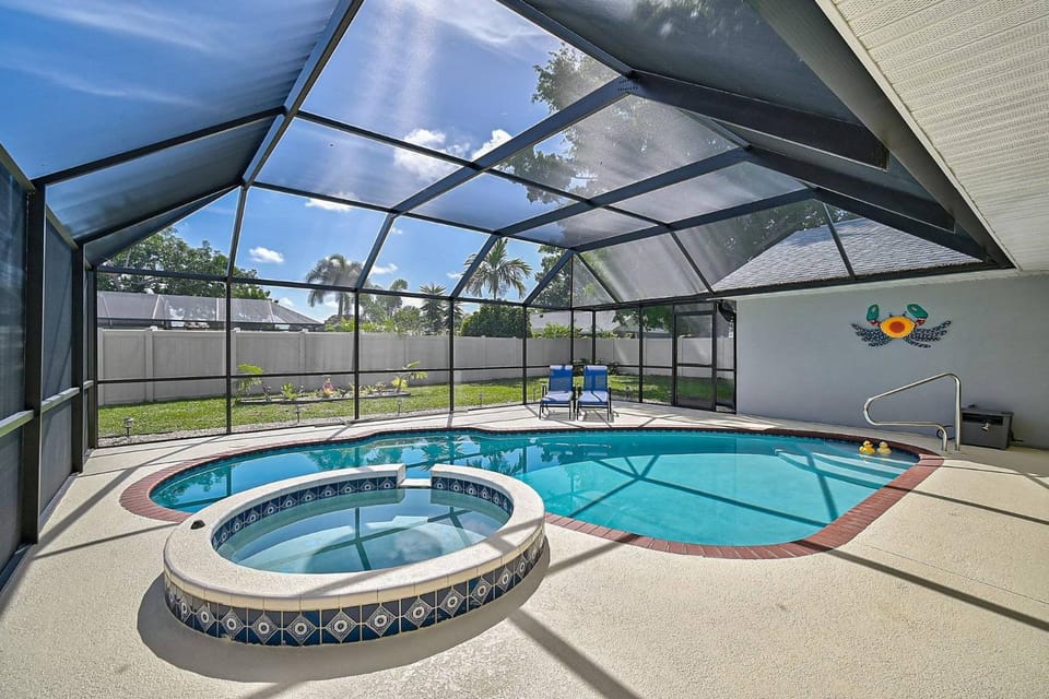 Dancing Dolphin Villa House in Bradenton