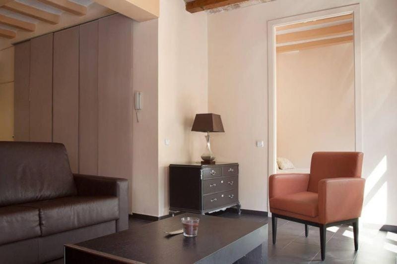 EL born - spacious 2 bedrooms Apartment in Barcelona