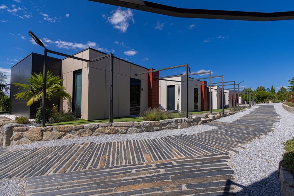 Refúgio de luxo com spa, piscina interior e exterior - Pedra Aguda Spa Villa in Portugal